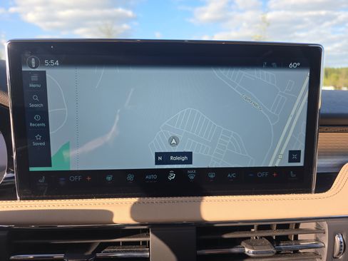 Certified 2023 Lincoln Corsair AWD w/ Equipment Group 102A image 23