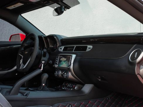 Used 2013 Chevrolet Camaro SS w/ SS Performance Package RWD image 22