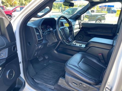 Used 2018 Ford Expedition Max Limited w/ Equipment Group 302A image 19