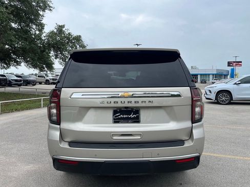 Used 2023 Chevrolet Suburban LS RWD image 6