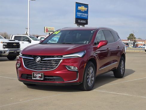 Used 2024 Buick Enclave Premium image 3