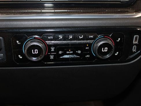 Used 2025 Chevrolet Silverado 1500 LT image 43