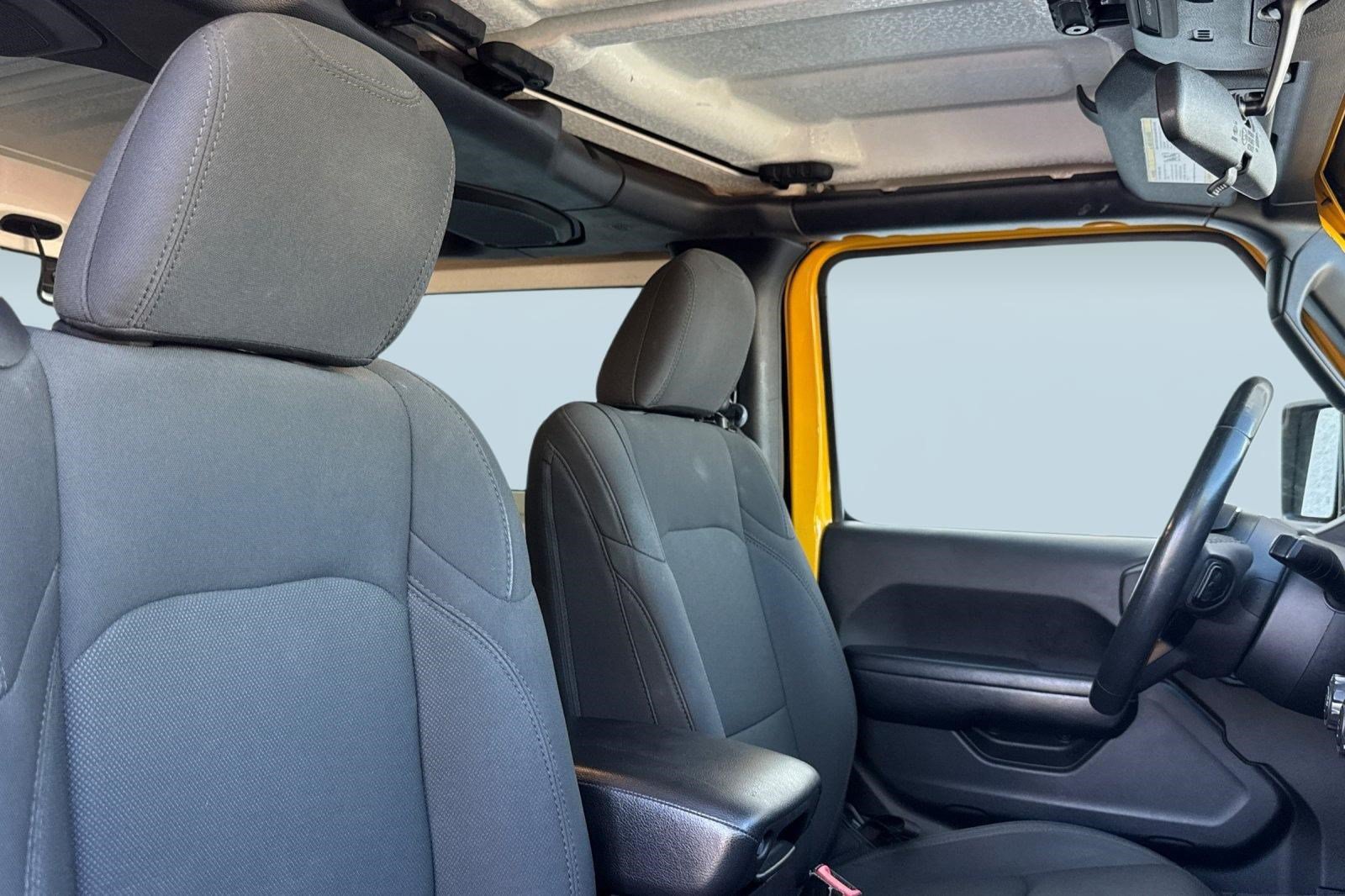 Used 2019 Jeep Wrangler Sport AWD/4WD image 25