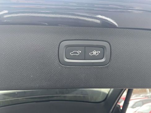 Used 2023 Volvo XC90 B6 Ultimate image 47