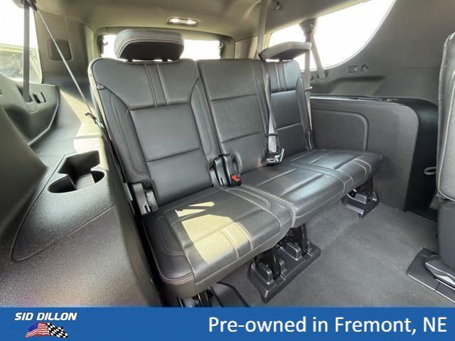 Certified 2021 Chevrolet Suburban RST w/ Luxury Package AWD/4WD image 23