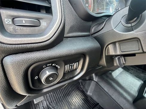 Used 2020 RAM 3500 Tradesman image 24