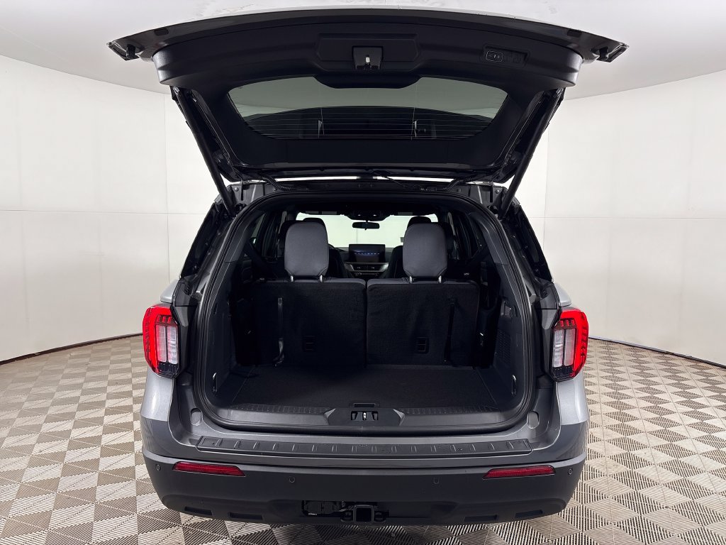 New 2027 Ford Explorer Active RWD image 32
