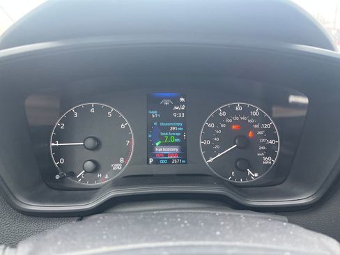 Used 2025 Toyota Corolla LE image 16