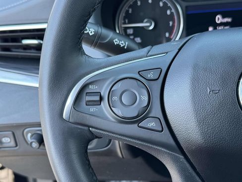 Used 2020 Buick Enclave Essence AWD/4WD image 23