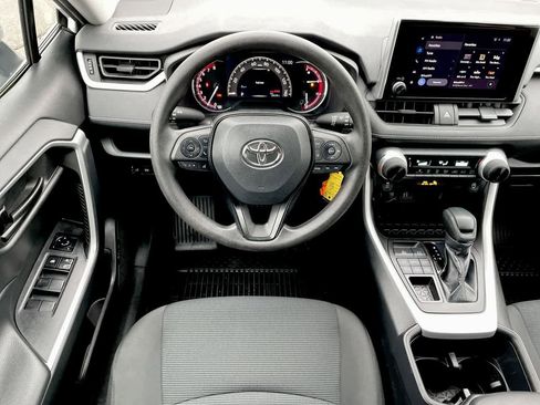 Used 2023 Toyota RAV4 LE image 11