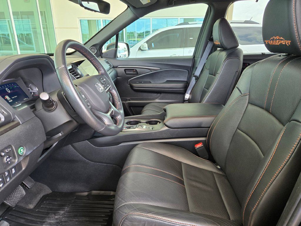 Used 2024 Honda Passport TrailSport image 9