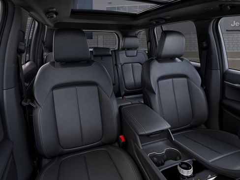New 2026 Jeep Grand Cherokee Limited w/ Limited Altitude Package RWD image 16