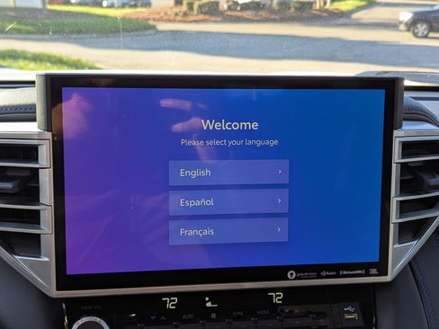 Used 2022 Toyota Tundra Platinum image 21