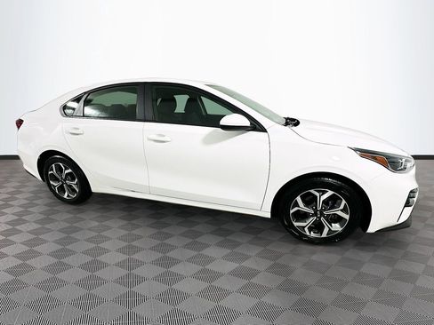 Used 2021 Kia Forte LXS FWD image 8