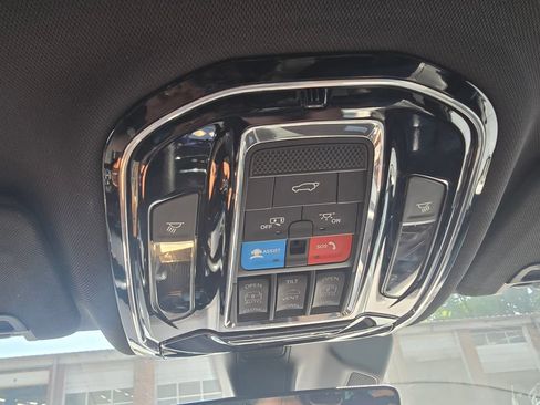 Used 2023 Jeep Grand Cherokee L Summit w/ High Altitude Package AWD/4WD image 36