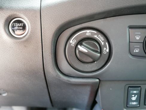 Used 2023 Nissan Frontier PRO-4X w/ Pro Convenience Package AWD/4WD image 33