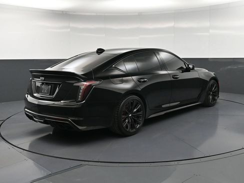Used 2022 Cadillac CT5 V Blackwing w/ Carbon Fiber Package 2 RWD image 8