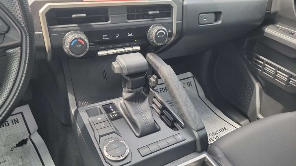 Used 2024 Toyota Tacoma SR5 RWD image 15