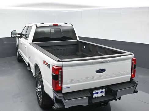 Used 2024 Ford F250 Lariat w/ Lariat Ultimate Package AWD/4WD image 44
