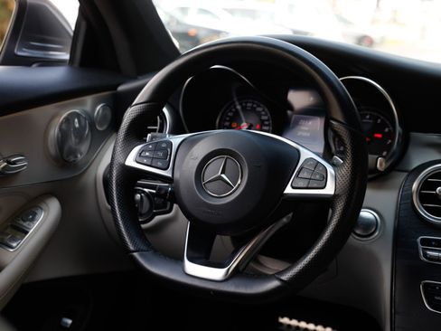 Used 2018 Mercedes-Benz C 300 Coupe image 31