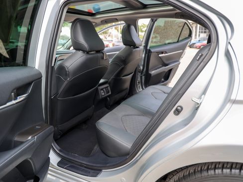 Used 2022 Toyota Camry XSE w/ Navigation Package image 38