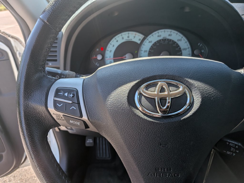 Used 2011 Toyota Camry SE w/ Fleet Convenience Pkg FWD image 13