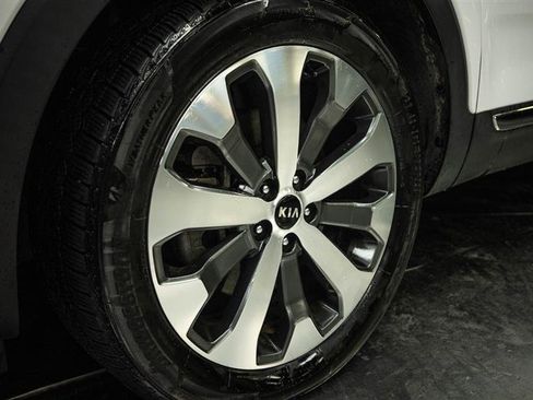 Used 2021 Kia Telluride EX w/ EX Premium Package AWD/4WD image 3