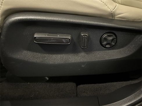 Certified 2019 Honda CR-V Touring image 12