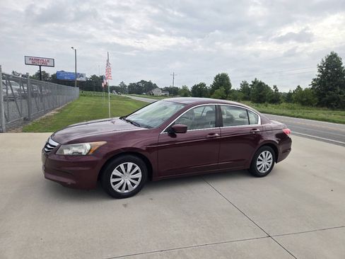 Used 2012 Honda Accord LX image 3