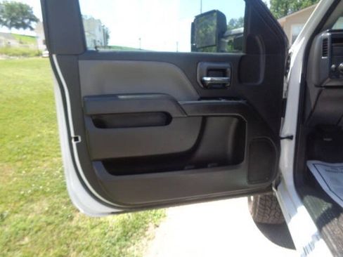 Used 2018 Chevrolet Silverado 3500 W/T RWD image 12