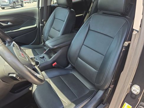 Used 2022 GMC Terrain SLT w/ Infotainment Package II image 14