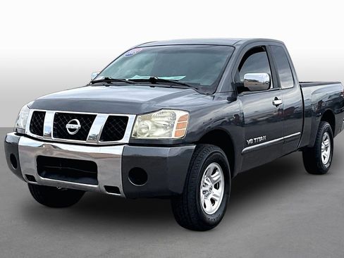 Used 2005 Nissan Titan SE RWD image 1