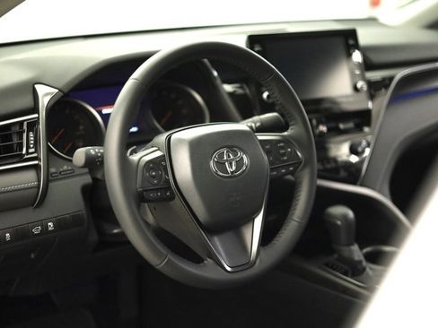 Used 2024 Toyota Camry XSE image 12