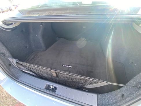 New 2025 Nissan Versa SR w/ Trunk Package image 19