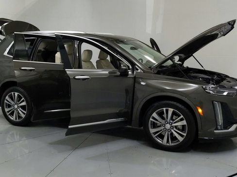 Used 2020 Cadillac XT6 Premium Luxury FWD image 12