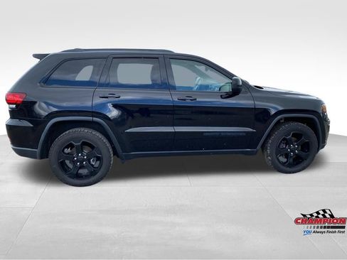 Used 2018 Jeep Grand Cherokee Laredo AWD/4WD image 7