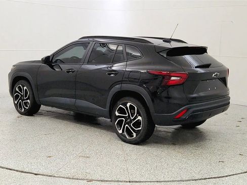 Used 2025 Chevrolet Trax RS w/ Driver Confidence Package image 5