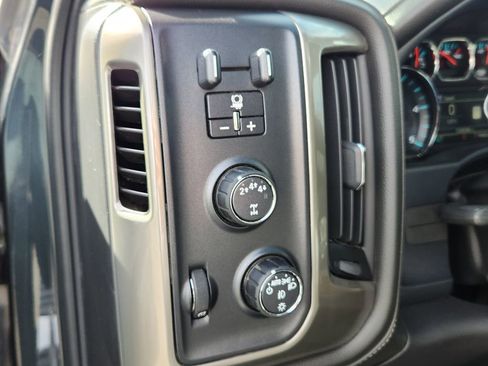 Used 2018 Chevrolet Silverado 2500 High Country w/ Duramax Plus Package image 22