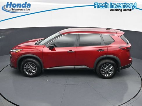 Used 2024 Nissan Rogue S AWD/4WD image 21