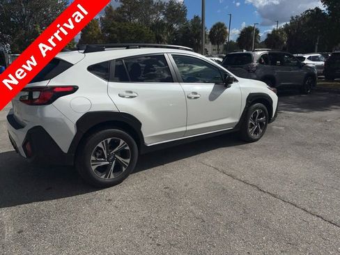 Used 2024 Subaru Crosstrek 2.0i Premium image 11