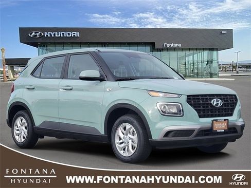 New 2026 Hyundai Venue SE image 1