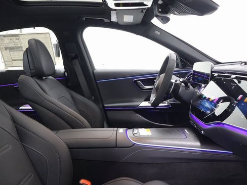 New 2026 Mercedes-Benz E 53 AMG e 4MATIC Sedan image 21