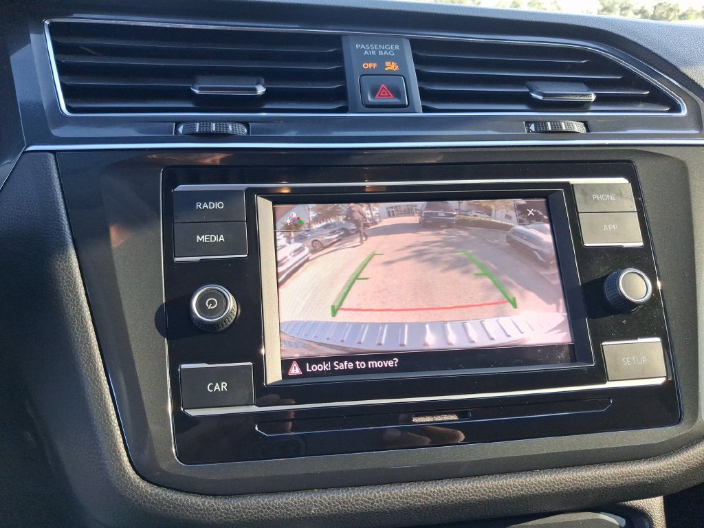 Used 2019 Volkswagen Tiguan S w/ Driver Assistance Package FWD image 22