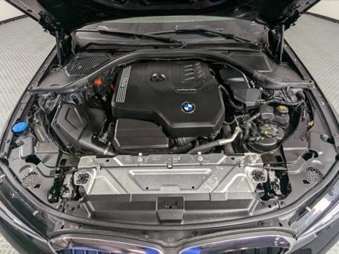 Used 2019 BMW 330i Sedan w/ Premium Package image 32