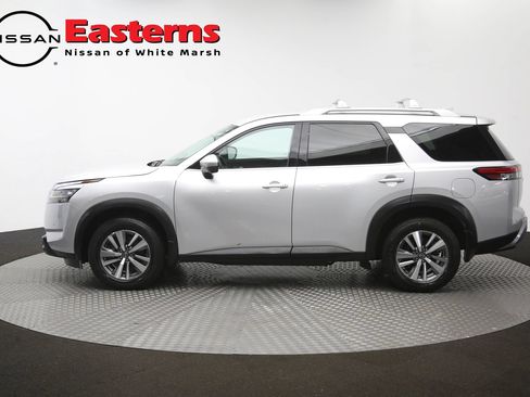 Used 2023 Nissan Pathfinder SL AWD/4WD image 61