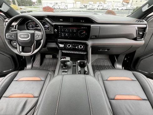 Used 2025 GMC Sierra 1500 AT4 w/ AT4 Preferred Package image 3