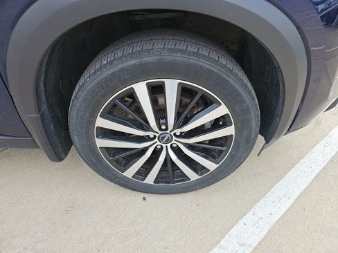 Used 2023 Nissan Pathfinder Platinum w/ Cargo Package image 10