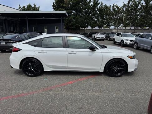 Used 2025 Honda Civic Sport image 8