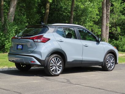 Used 2024 Nissan Kicks SV