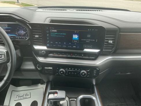Used 2024 Chevrolet Silverado 1500 High Country w/ High Country Premium Package image 27